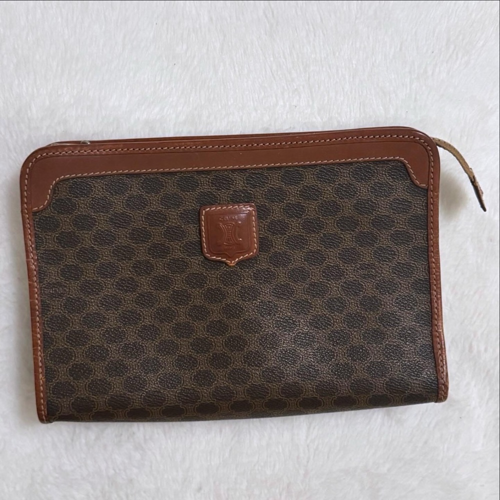 AUTHENTIC CELINE CLUTCH